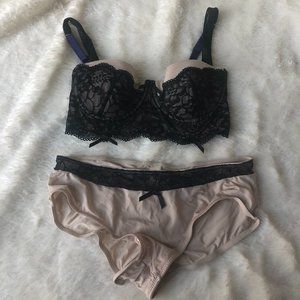 Black lace 34C longline corset bra and M panty set